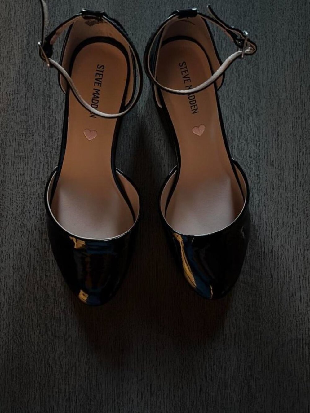 Steve Madden Women's Black Courts